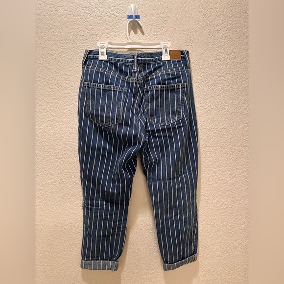 American Eagle Jeans 4 - Picture 2 of 4